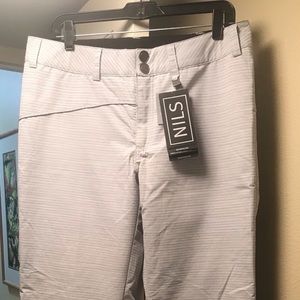 Women’s ski snow pants Nils size 10 NWT